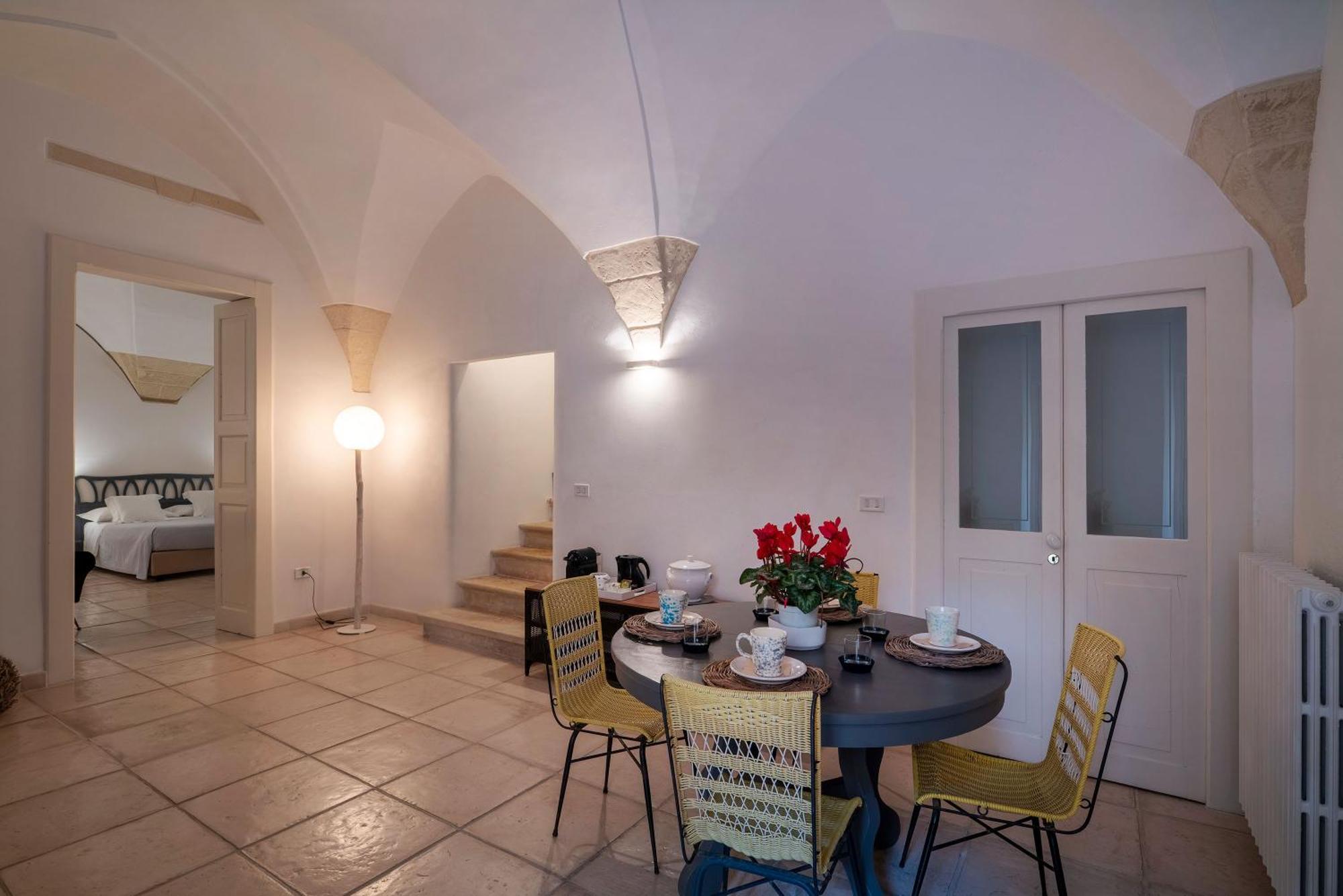Corte Dei Romiti Apartment - Lecce Selection Exterior photo