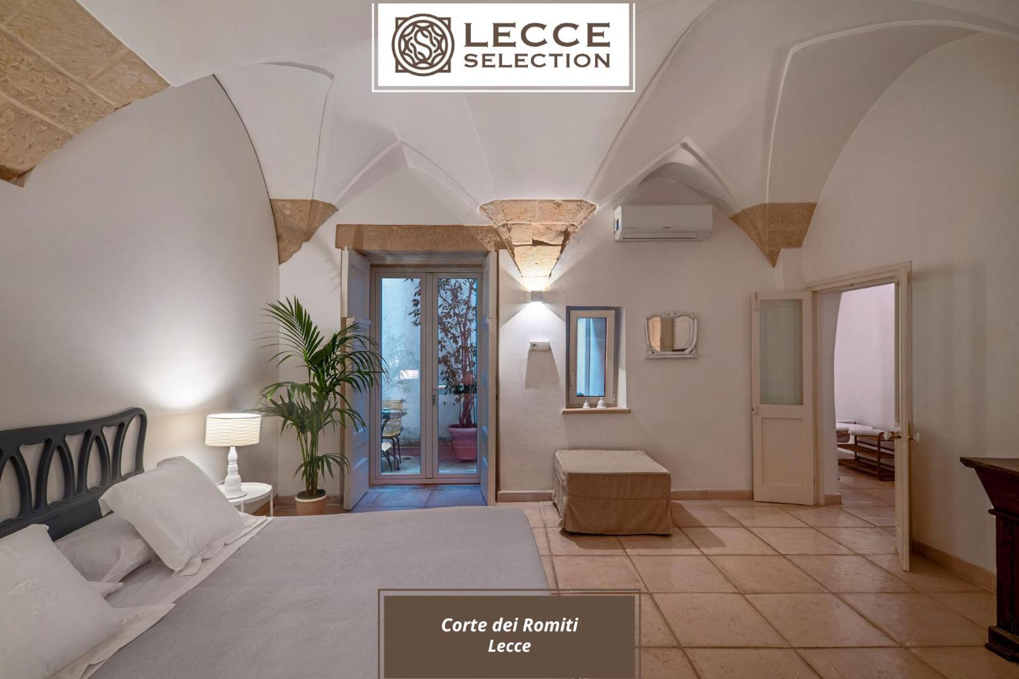 Corte Dei Romiti Apartment - Lecce Selection Exterior photo